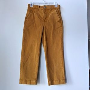 Straight leg crop short